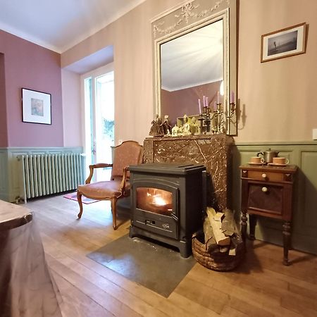 Maison Violette En Berry Aigurande Exteriör bild