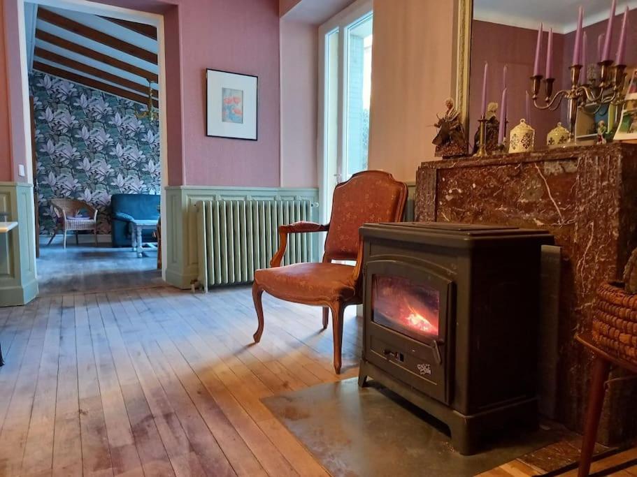 Maison Violette En Berry Aigurande Exteriör bild