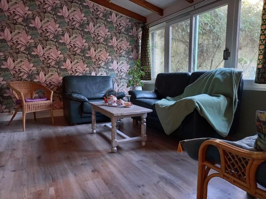 Maison Violette En Berry Aigurande Exteriör bild