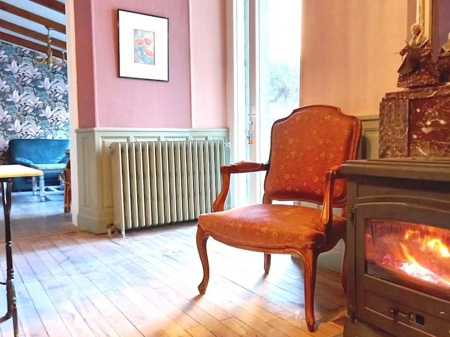 Maison Violette En Berry Aigurande Exteriör bild