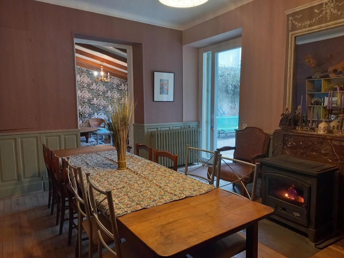 Maison Violette En Berry Aigurande Exteriör bild