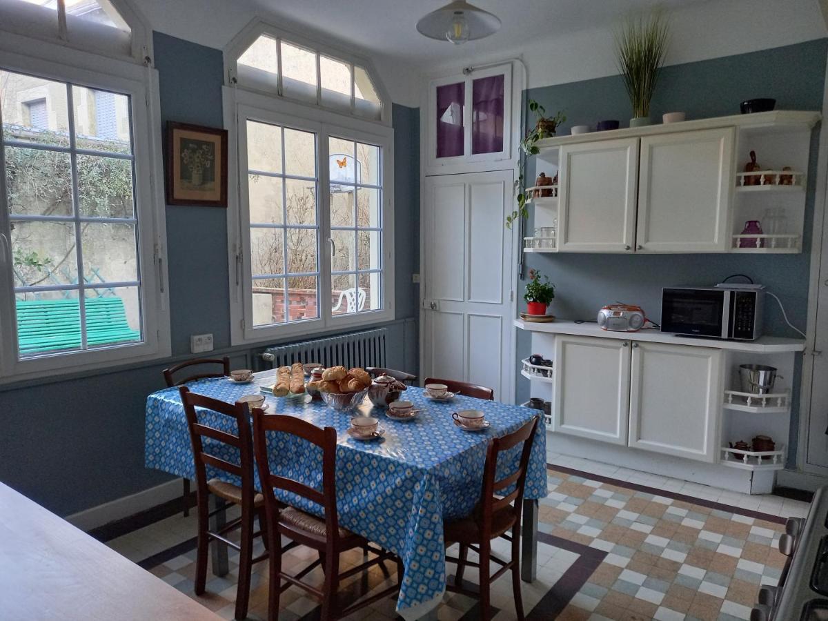 Maison Violette En Berry Aigurande Exteriör bild