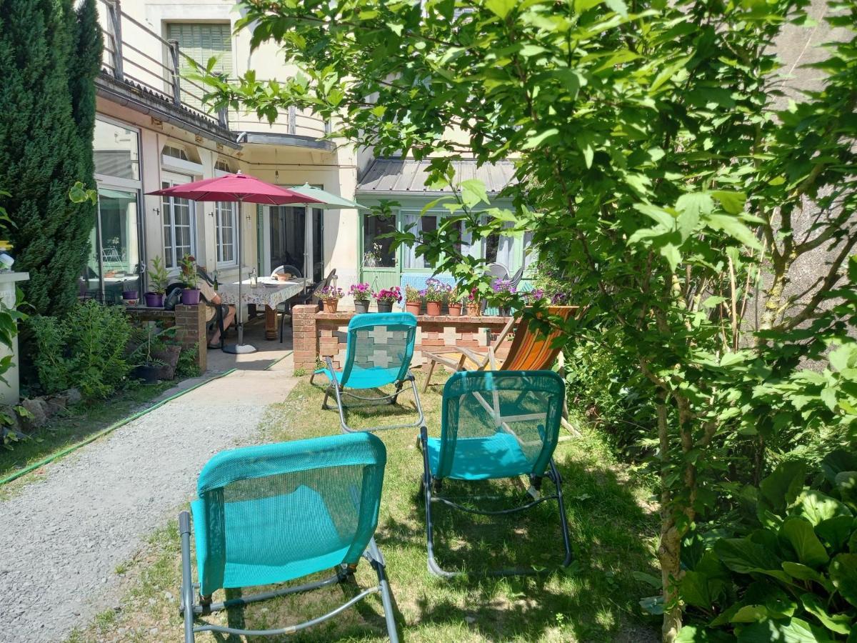 Maison Violette En Berry Aigurande Exteriör bild